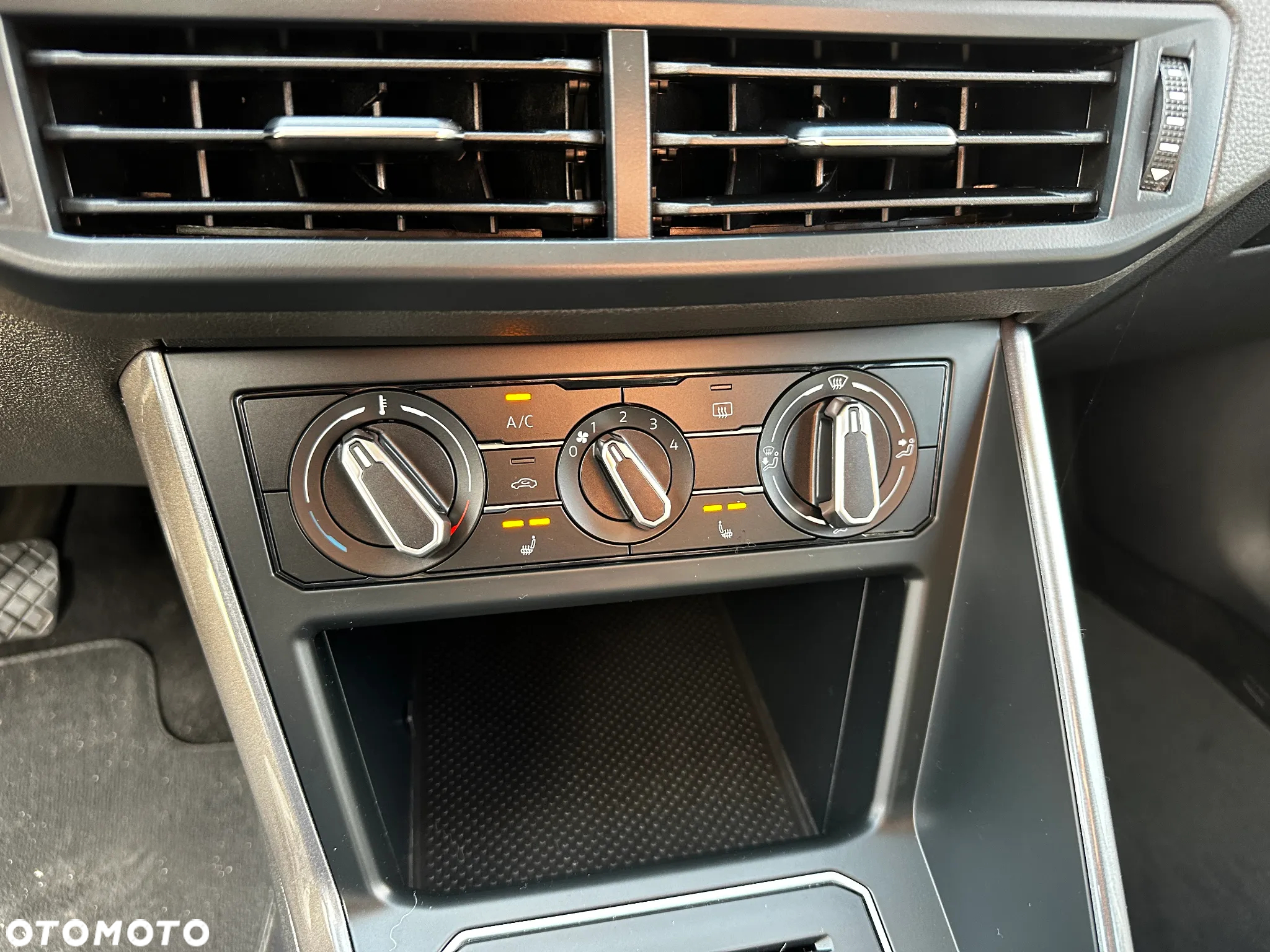 Volkswagen Polo - 16