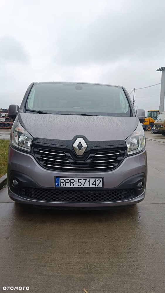 Renault TRAFIC - 1