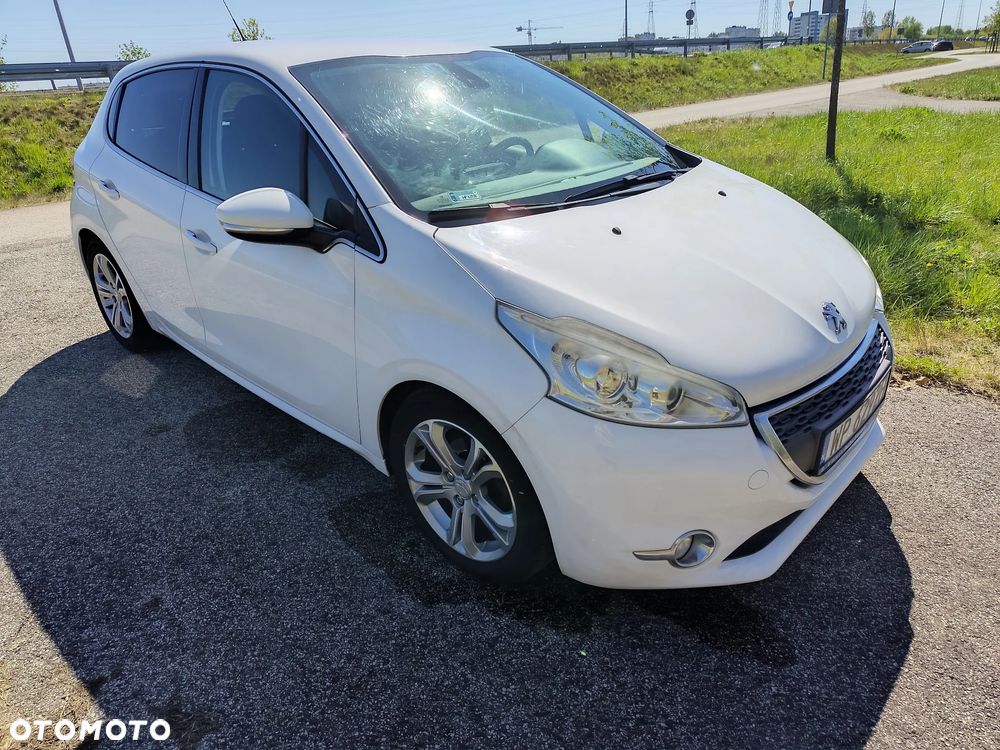 Peugeot 208 1.4 VTi Allure - 2