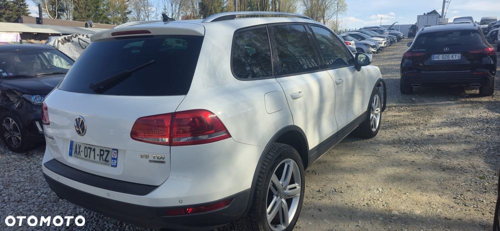 Volkswagen Touareg 3.0 V6 TDI DPF Automatik Individual - 4