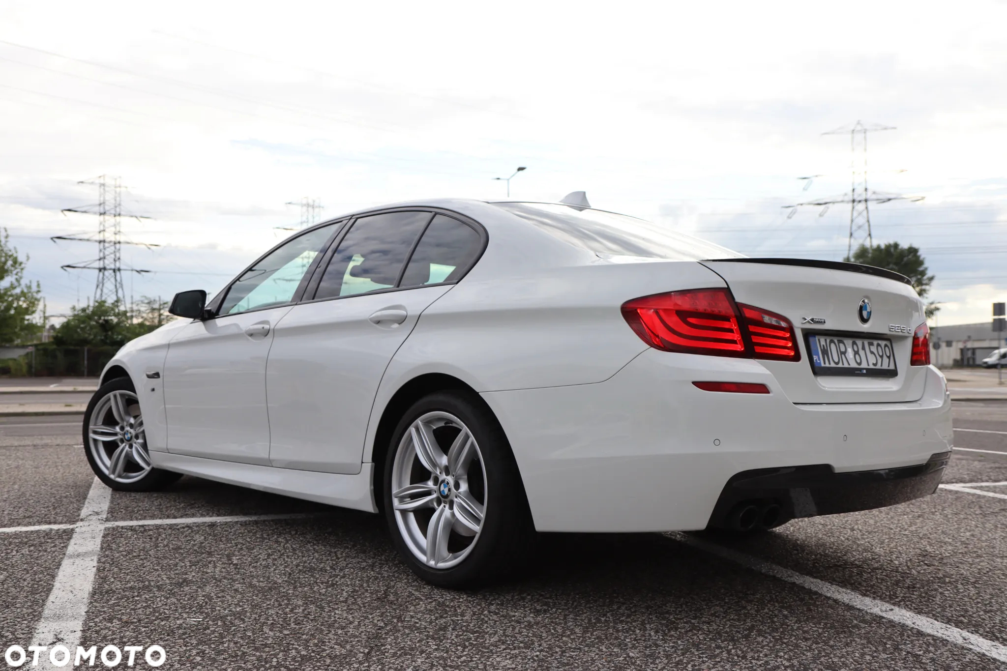 BMW Seria 5 525d xDrive - 23