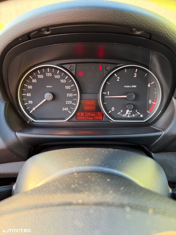 BMW Seria 1 118d - 7