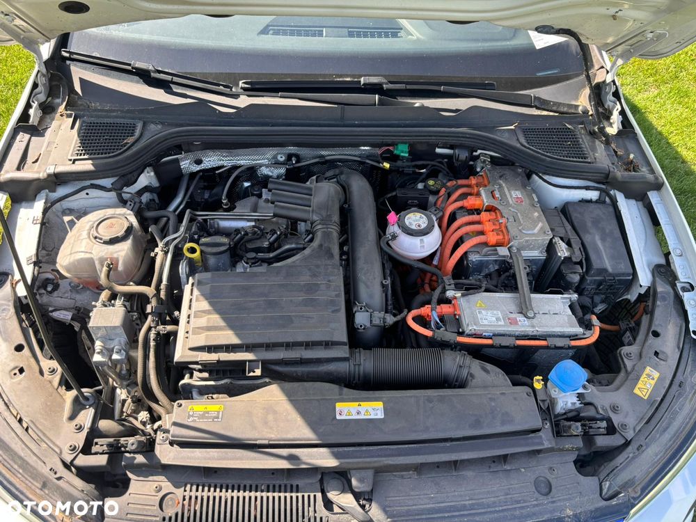 Volkswagen Golf - 29
