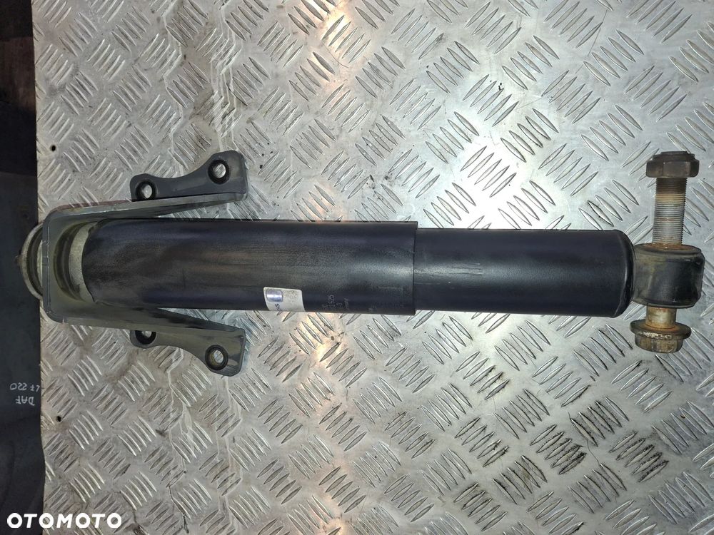 AMORTYZATOR TYŁ  17,5 8 SZPILEK DAF LF 220 EURO 6 - 3