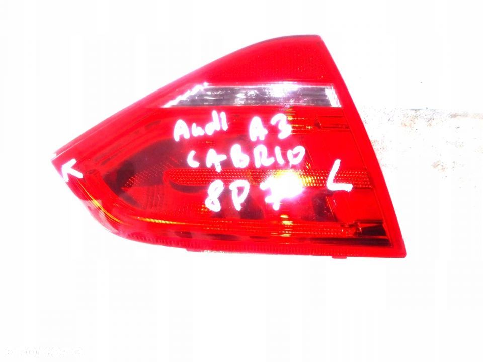 AUDI A3 8P7 CABRIO LAMPA TYŁ LEWA W KLAPE - 1