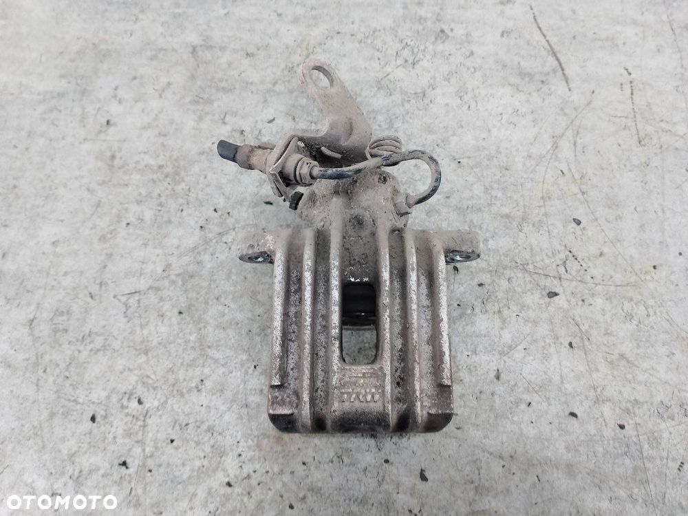 ZACISK HAMULCOWY PRAWY TYŁ VW GOLF V TRW 1.9 TDI - 6