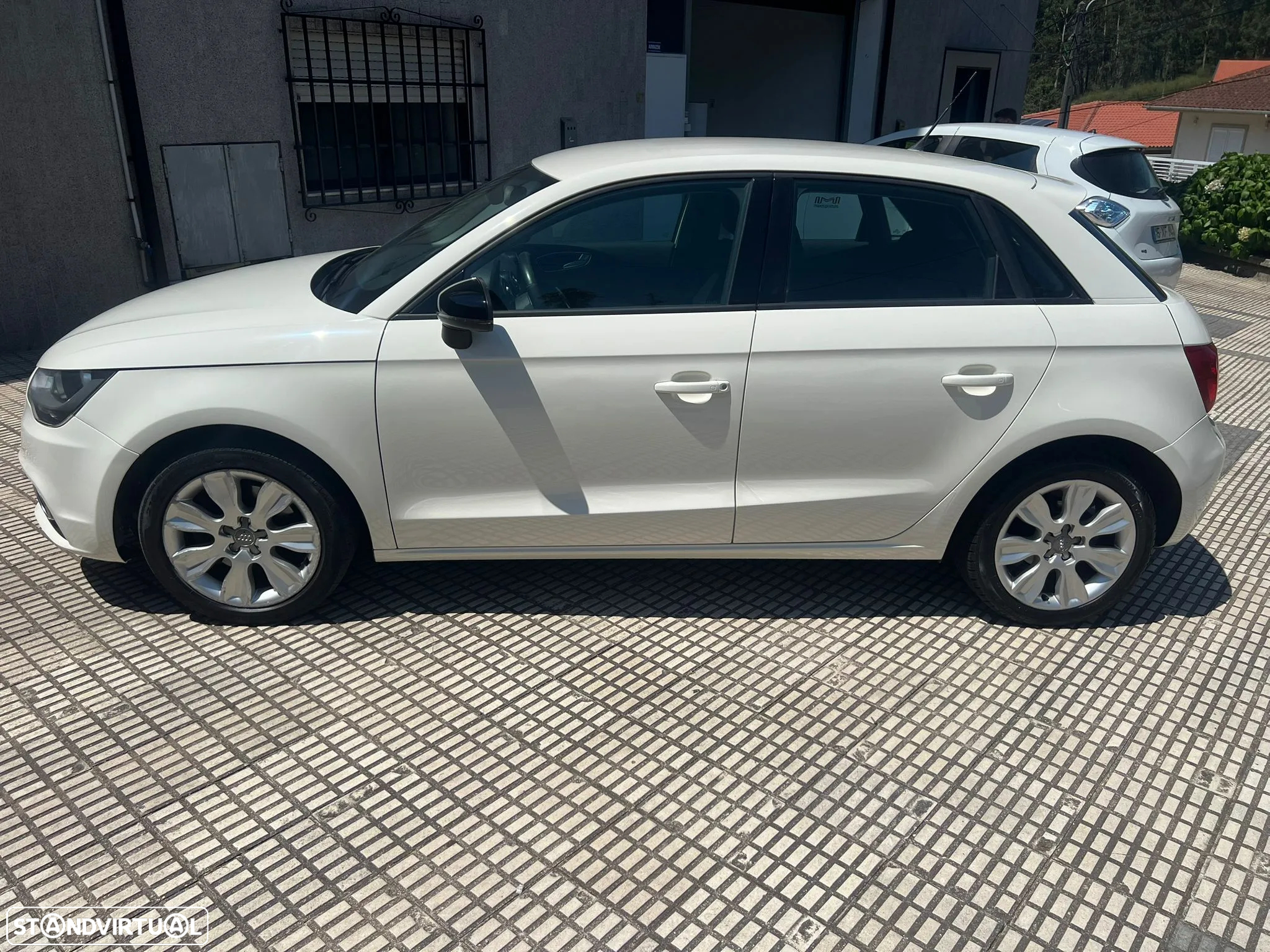 Audi A1 Sportback 1.6 TDI Business Line - 2