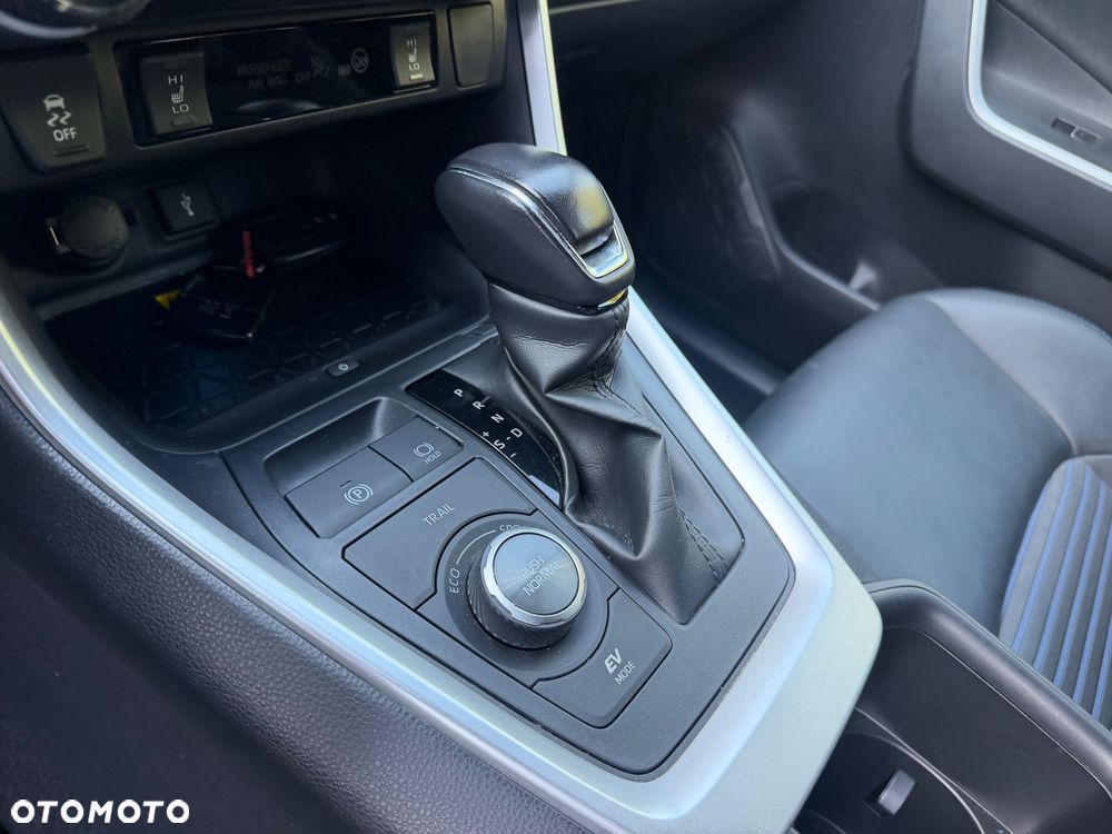Toyota RAV4 2.5 Hybrid Selection 4x4 - 16