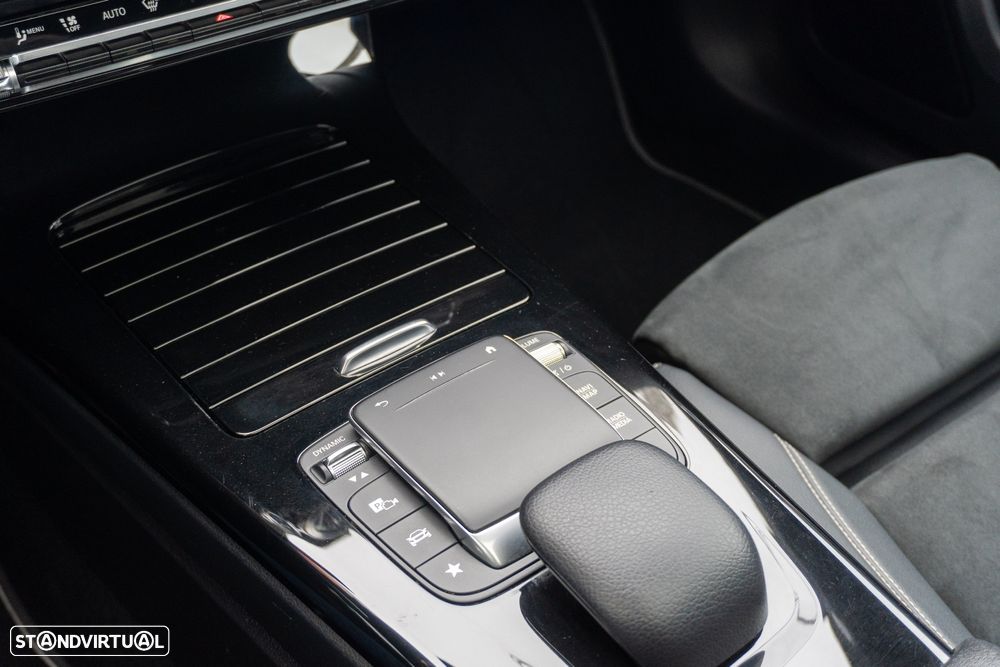 Mercedes-Benz A 250 e 8G-DCT Edition AMG Line - 27