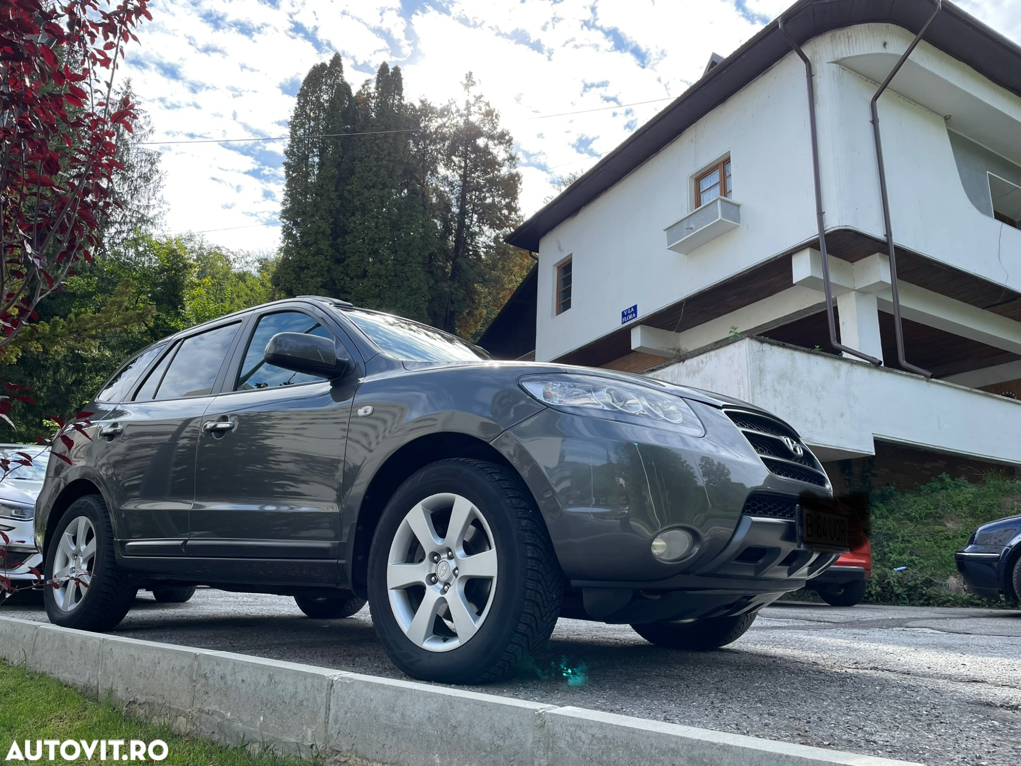 Hyundai Santa Fe 2.2 DSL VGT 7 SEATS 4WD AT PREMIUM - 3