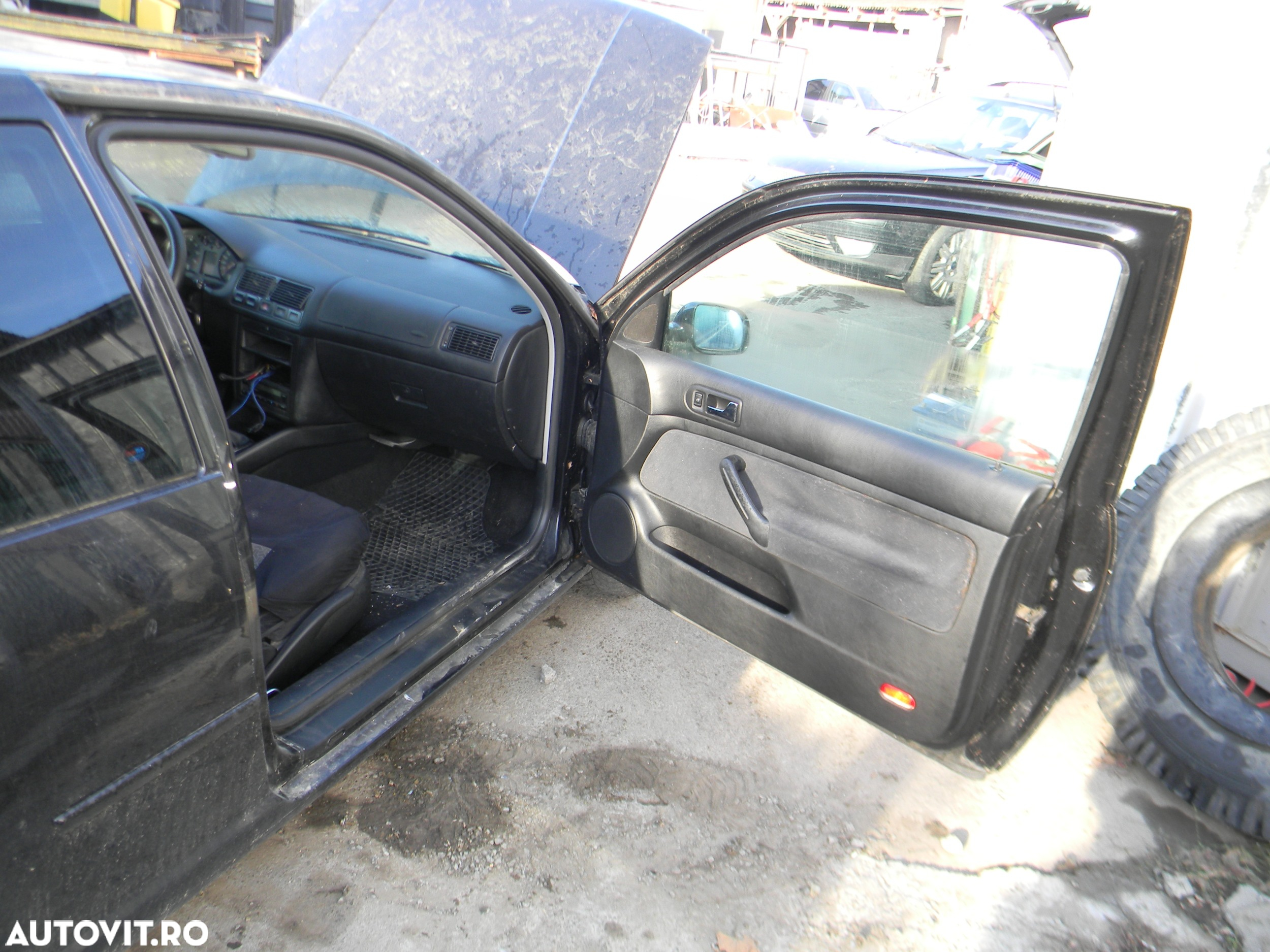 Dezmembrari  VW GOLF 4  1997  > 2006 1.6 16V Benzina - 18