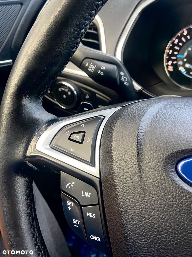 Ford S-Max 2.0 TDCi Titanium PowerShift - 23