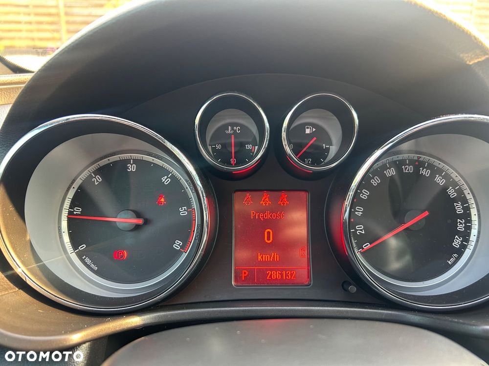 Opel Insignia 2.0 CDTI Cosmo - 11