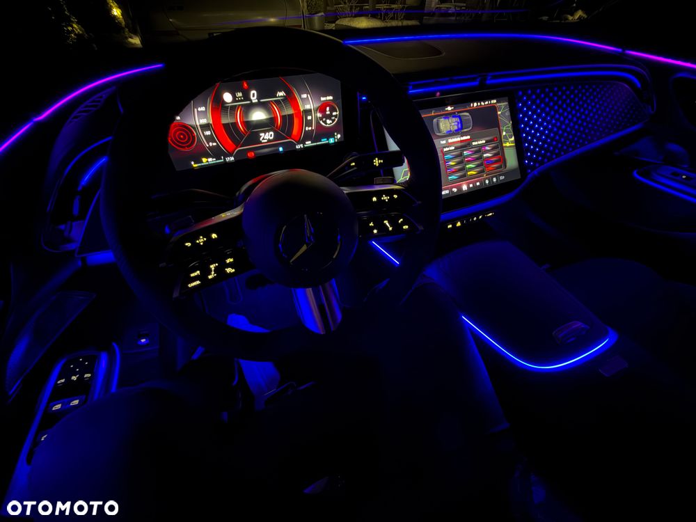 Mercedes-Benz Klasa E 220 d 4-Matic AMG - 5