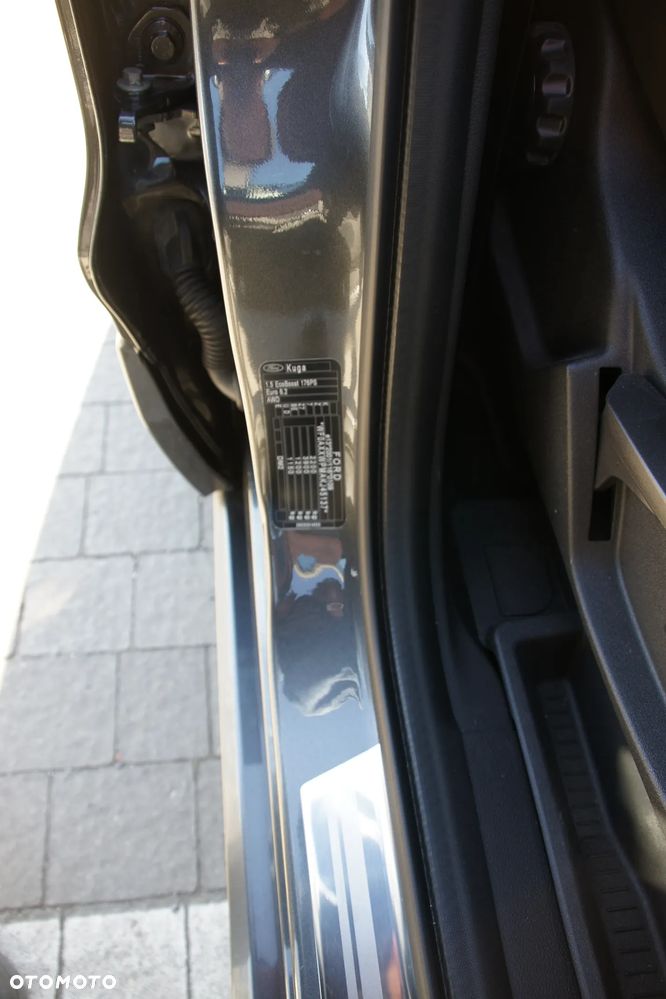 Ford Kuga 1.5 EcoBoost 4x4 ST-Line - 28