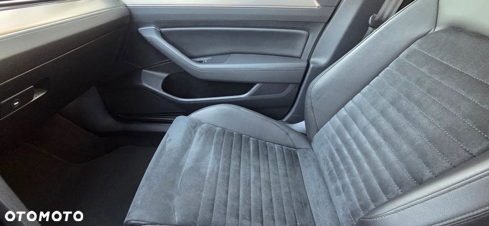 Volkswagen Passat 2.0 TDI BMT 4Mot Highline DSG - 18