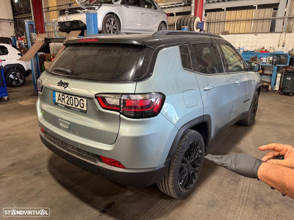 Jeep Compass - 2