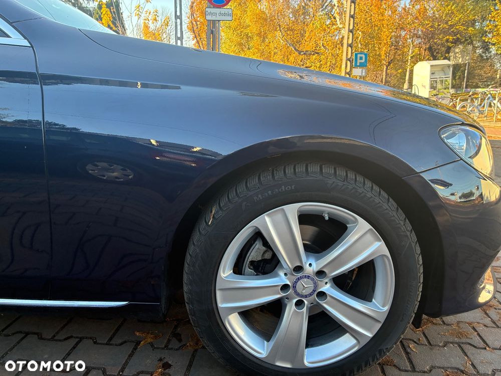 Mercedes-Benz Klasa E 220 d 9G-TRONIC - 3