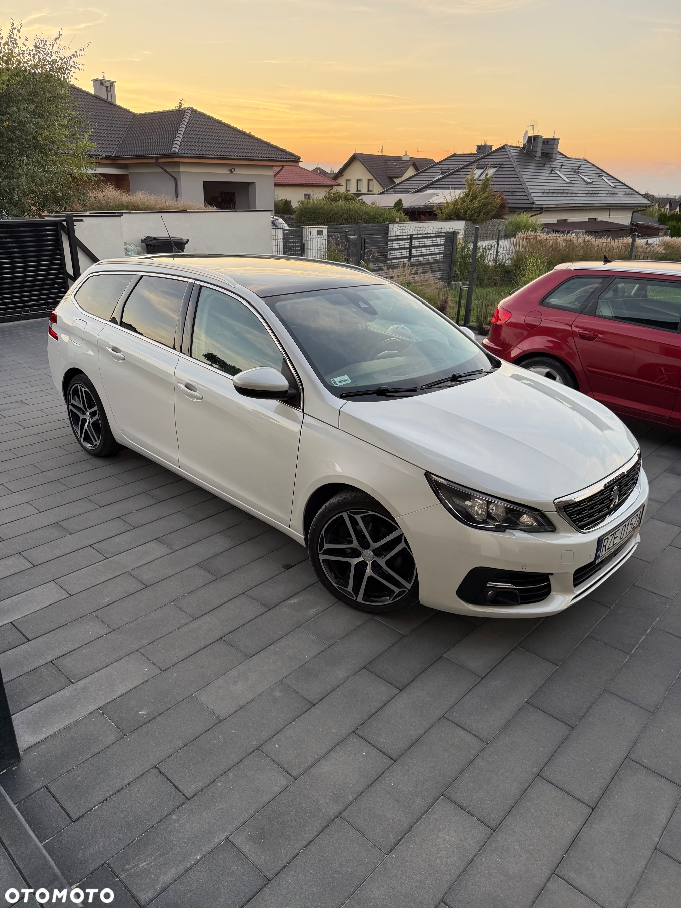 Peugeot 308 SW 1.6 BlueHDi Allure S&S EAT6 - 6