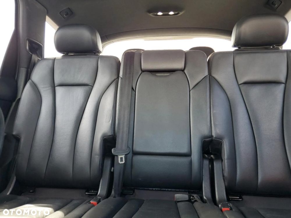 Audi Q7 3.0 TFSI Quattro Tiptronic - 11