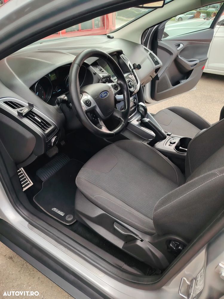 Ford Focus - 9