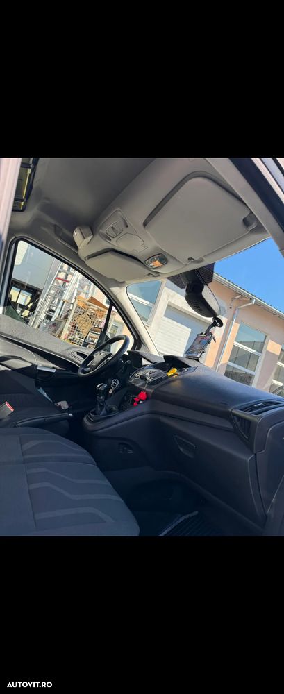 Ford Transit Connect - 11