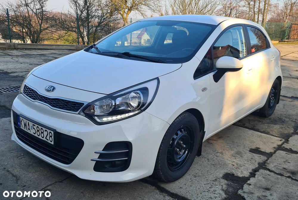 Kia Rio 1.2 Business Line - 10
