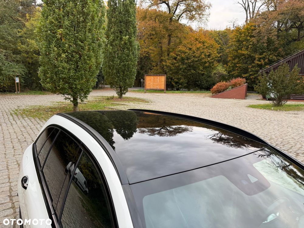 Mercedes-Benz Klasa C 300 d 4MATIC 9G-TRONIC - 10