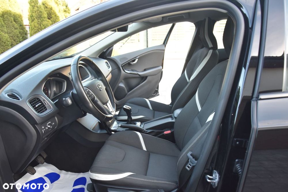 Volvo V40 T3 Momentum - 15