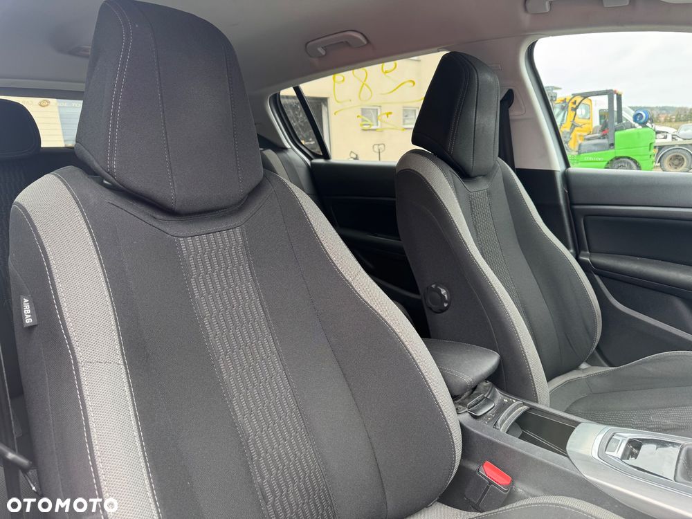 Peugeot 308 - 19
