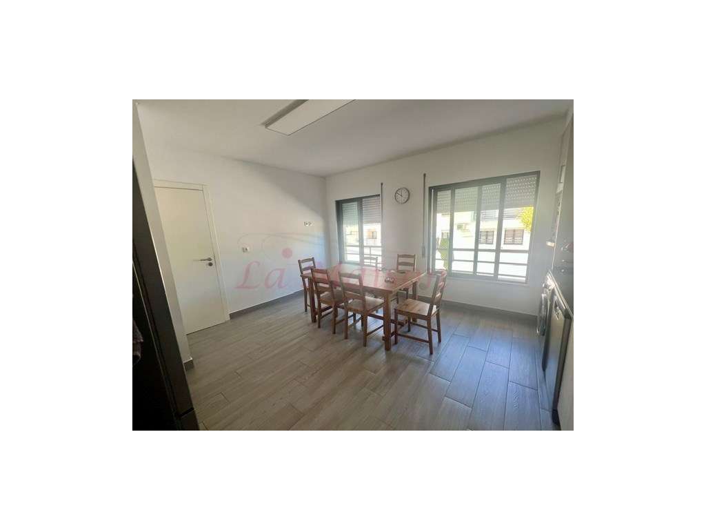 Mágnifco apartamento T2 na Moita - Grande imagem: 5/21