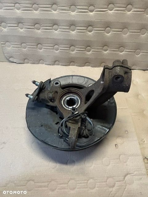 honda cr-v v 1,5 piasta zwrotnica prawa przednia abs tarcza 5 gen 18-22r - 1