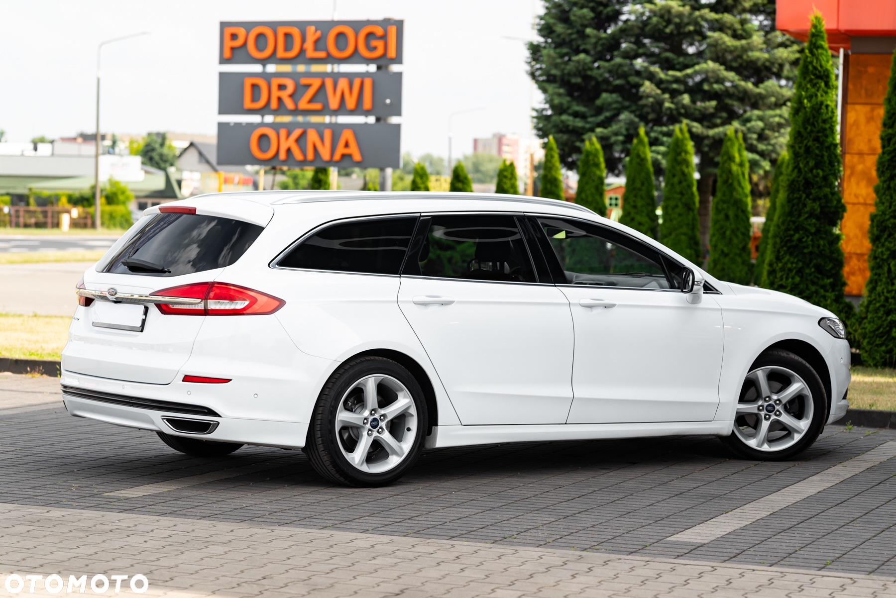 Ford Mondeo 2.0 TDCi Titanium PowerShift - 16