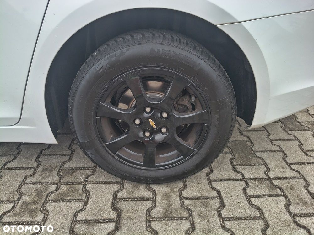 Chevrolet Cruze 2.0 LS - 38