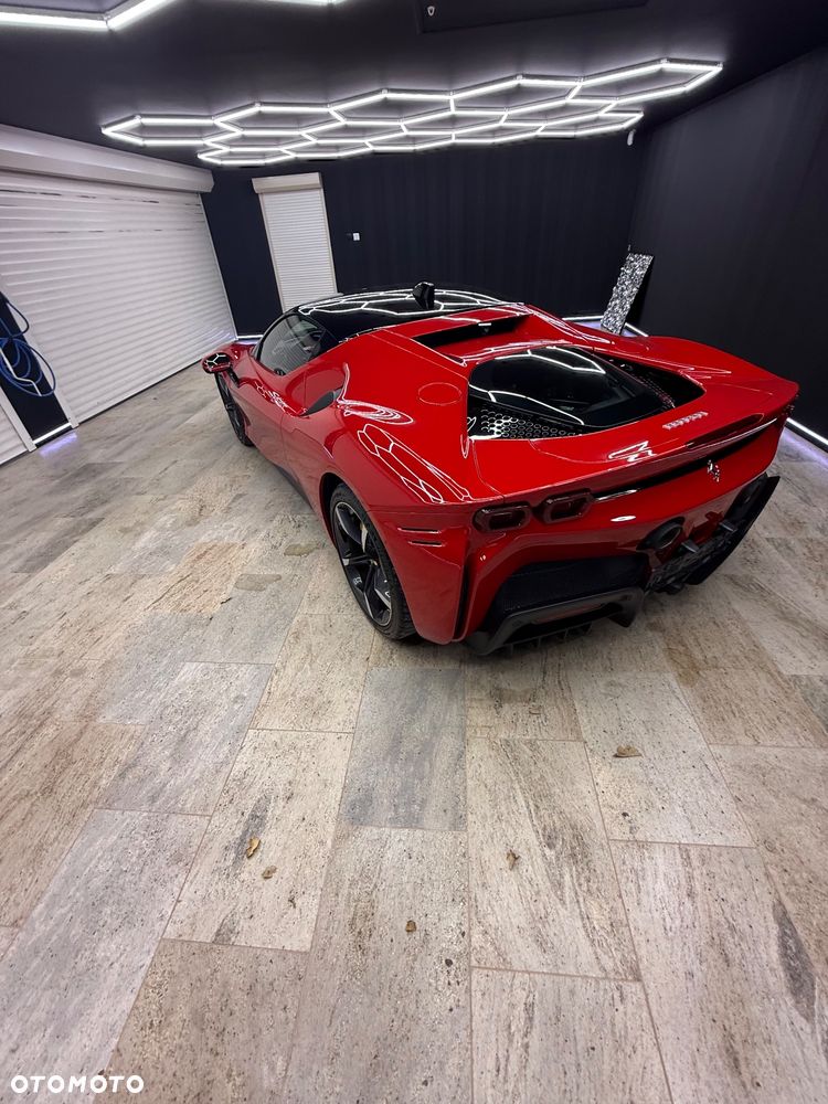 Ferrari SF90 Stradale - 5