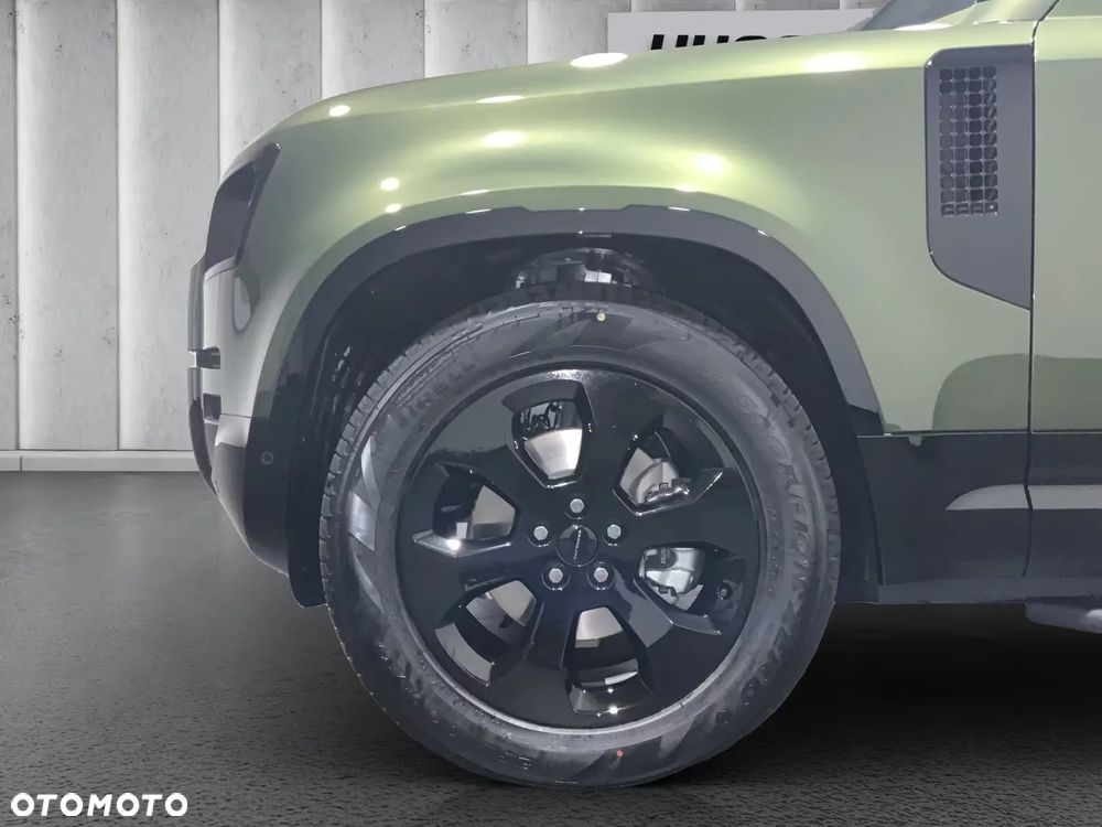 Land Rover Defender 110 D200 X-Dynamic SE - 9