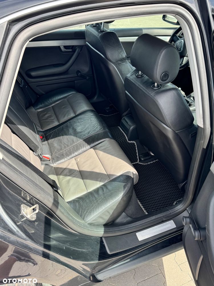 Audi A4 Limousine - 29