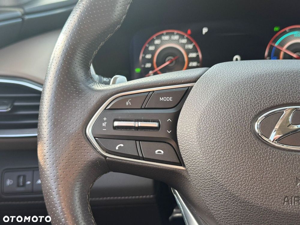 Hyundai Santa Fe 1.6 T-GDI HEV Executive - 12