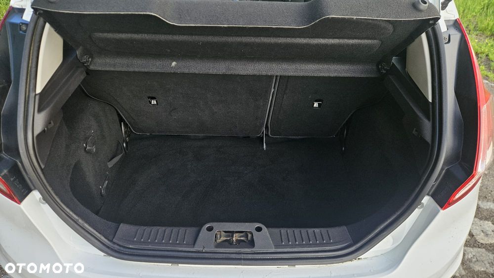 Ford Fiesta 1.25 Trend EU5 - 12