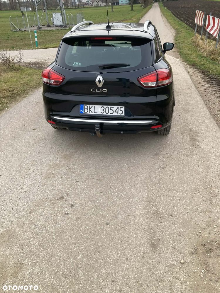 Renault Clio - 6