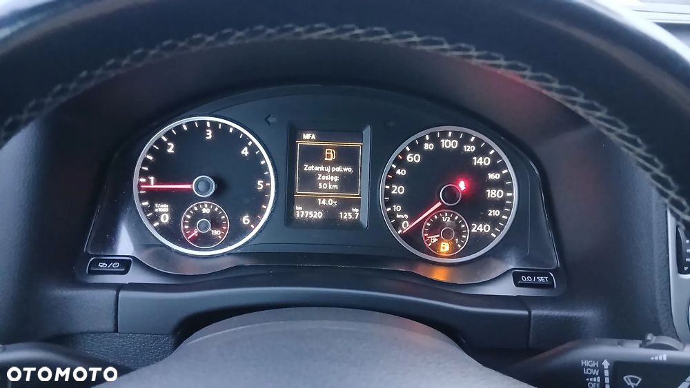 Volkswagen Tiguan 2.0 TDI DPF BlueMotion Technology Lounge Sport & Style - 10