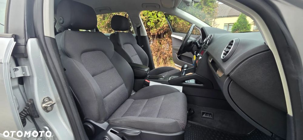 Audi A3 Sportback 1.8 TFSI Attraction S tronic - 34