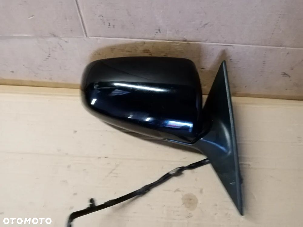 Lusterko zewnętrzne prawe Audi A3 8P 5 PIN LY9B - 2