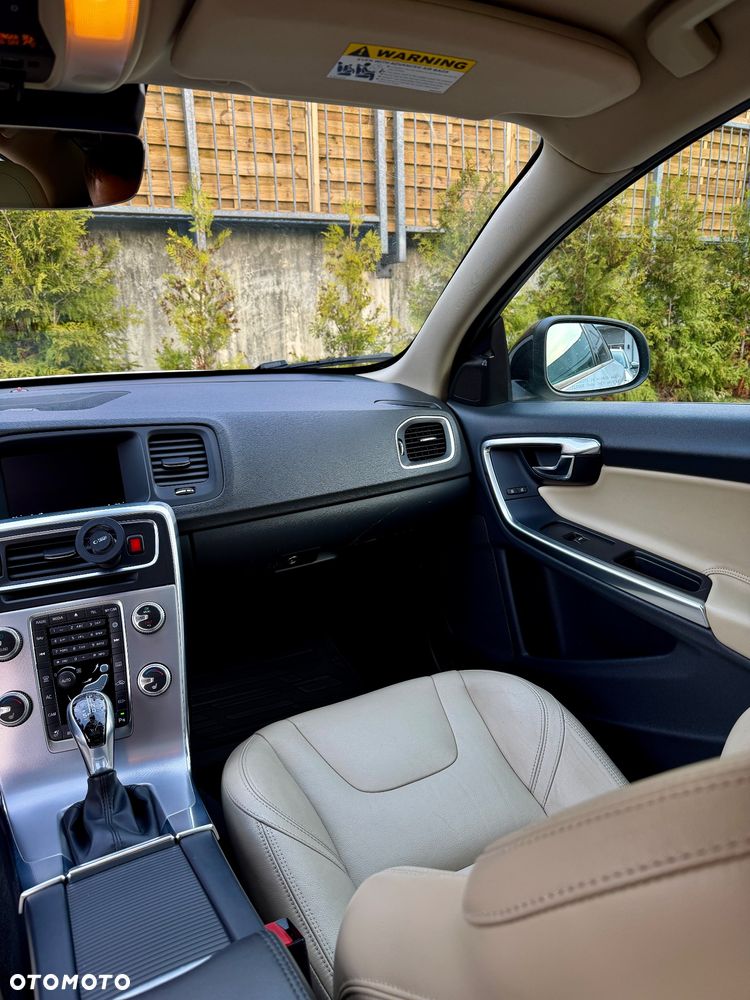 Volvo S60 T5 Geartronic RDesign - 22