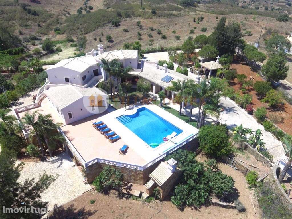 Moradia T4+2 de Luxo na Serra Algarvia com Vista para o Mar e Piscina - Grande imagem: 3/54