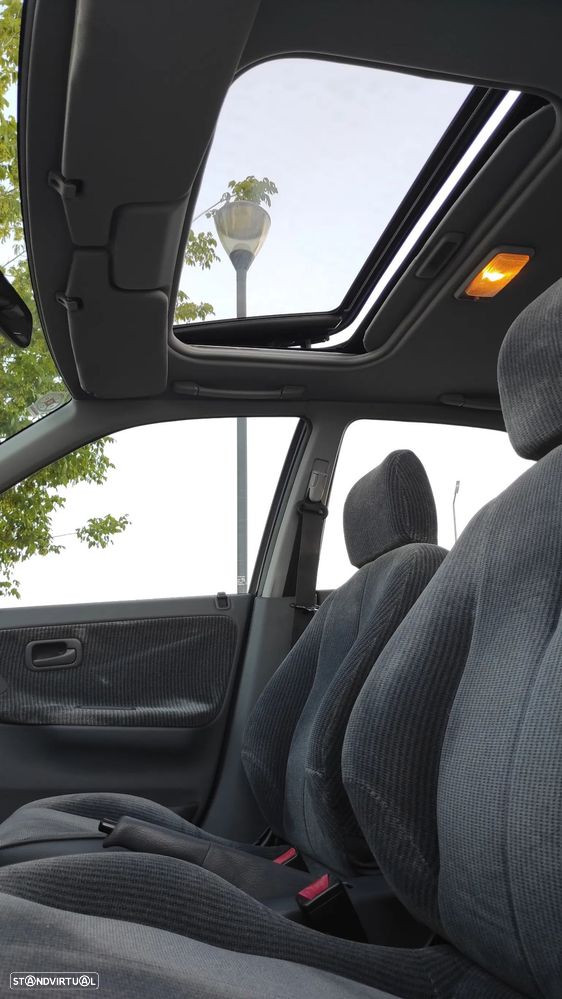 Honda Civic 1.5 LSi 16 V - 31