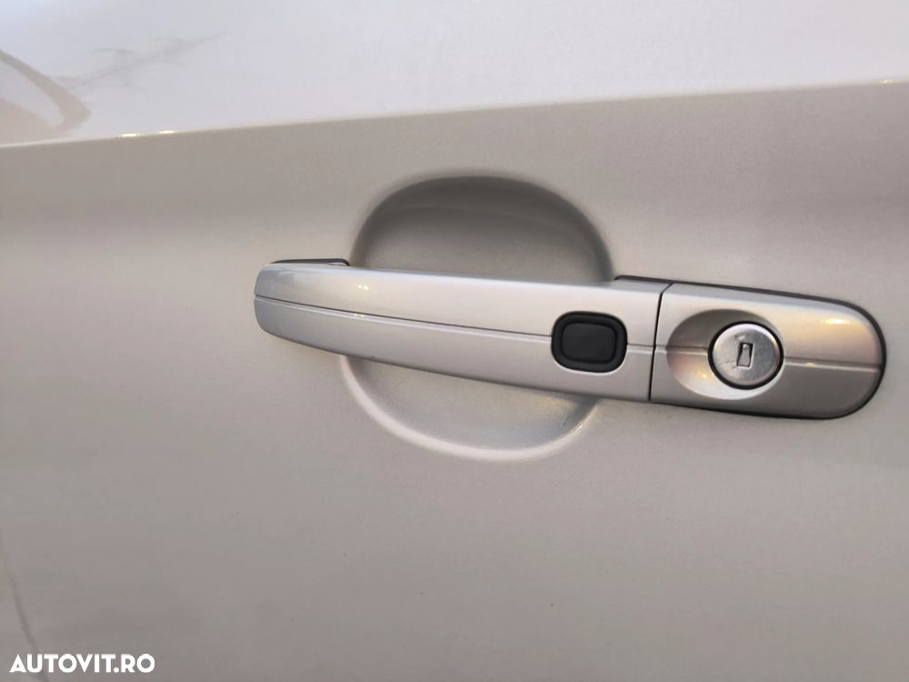 Ford Kuga 2.0 TDCi 4x4 Titanium - 24