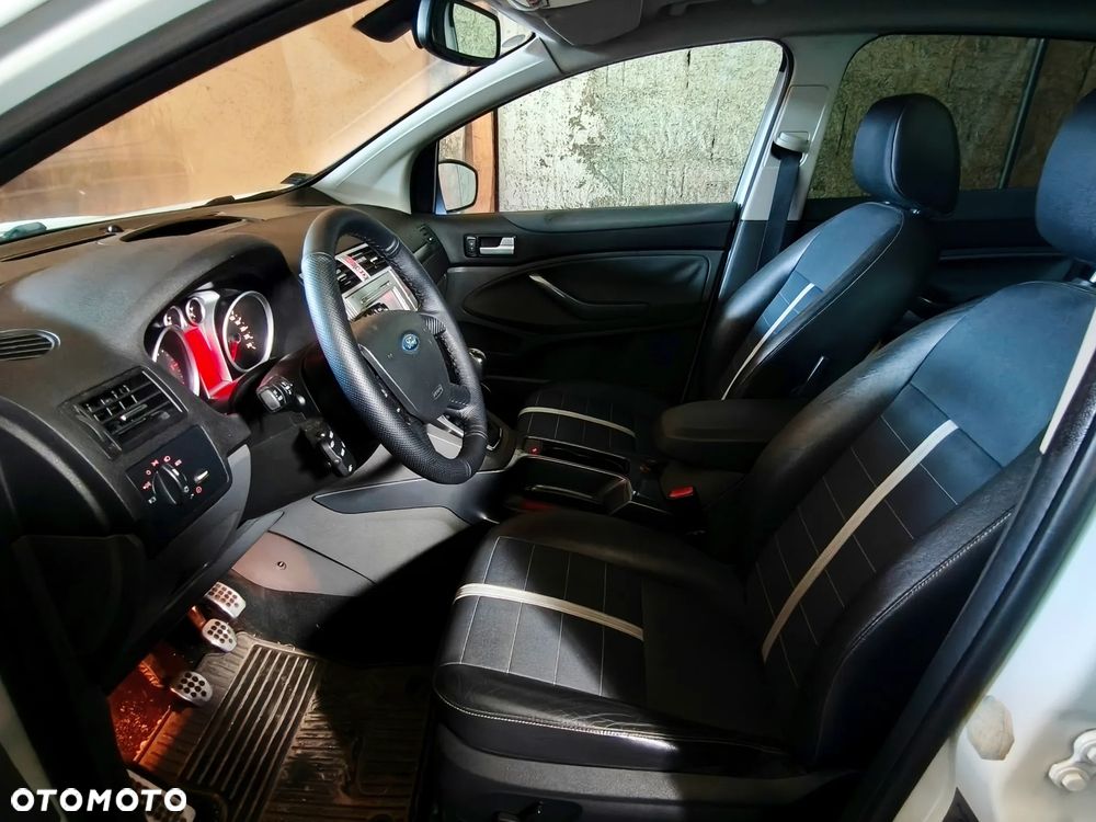 Ford Kuga 2.0 TDCi Titanium - 21