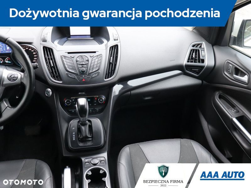 Ford Kuga - 10