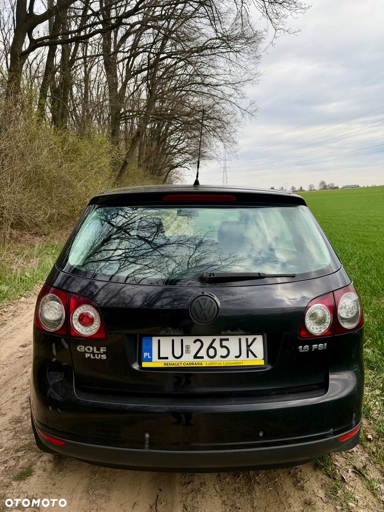 Volkswagen Golf Plus 1.6 FSI Comfortline - 24